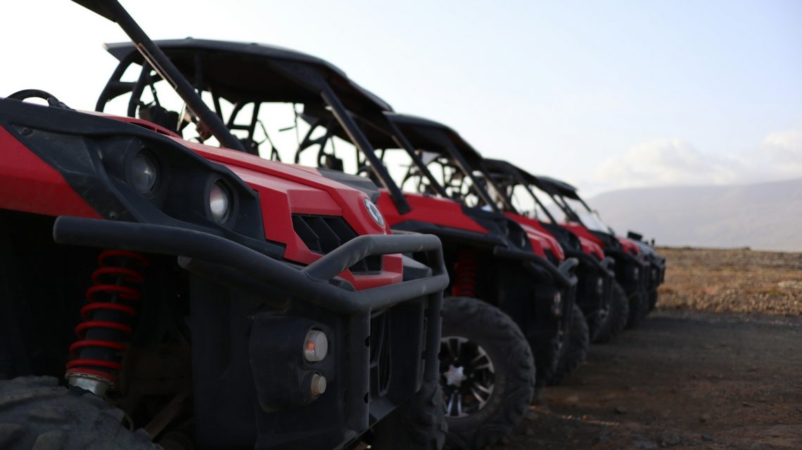 Exotruck GR και η απρόσμενη Lamborghini: Δύο μηχανικά θηρία που μοιάζουν βγαλμένα από ταινία