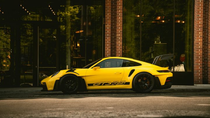 Η Νέα Εποχή της Porsche Cayenne: Το Ηλεκτρικό Coupe και η Πλήρης Γκάμα του Κορυφαίου SUV